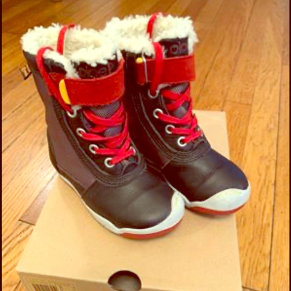 Boys boots - Picture 1 of 2